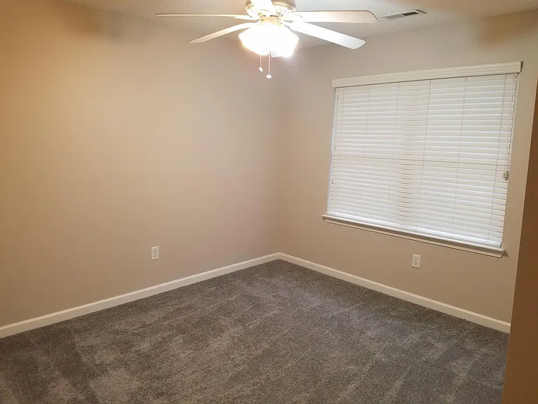115 Creeks End Cir — Photo 18