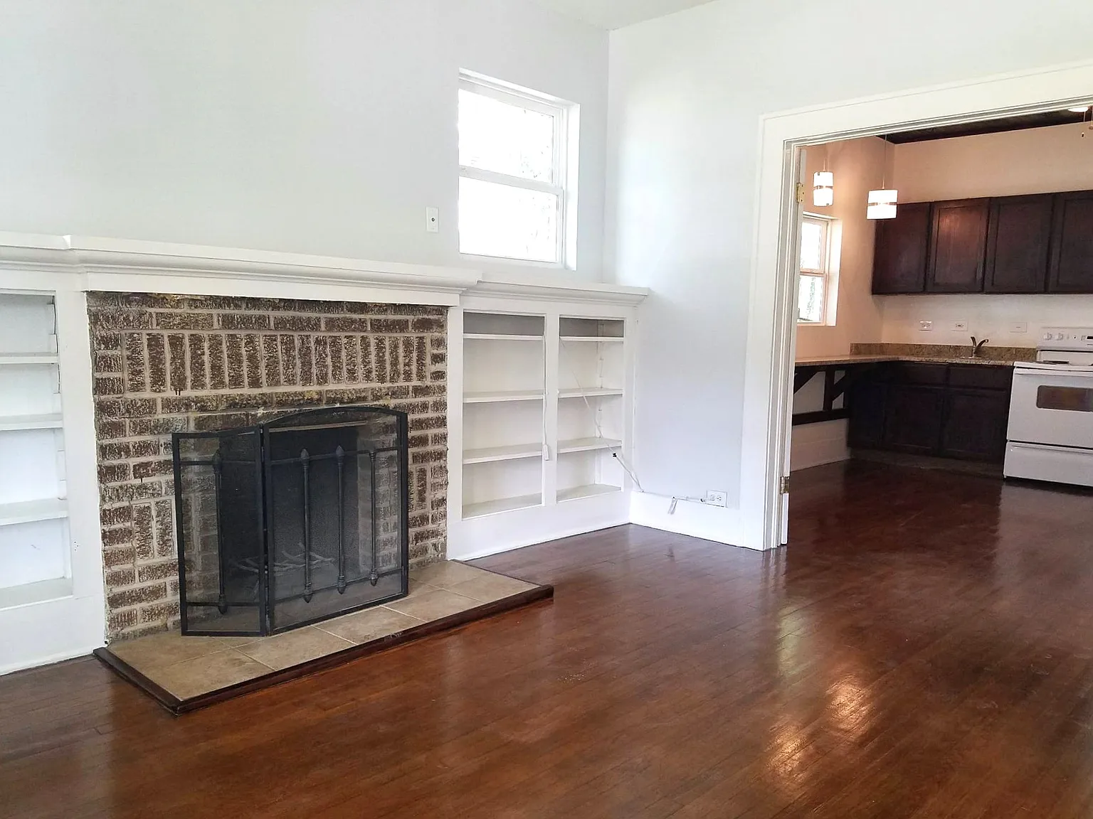 1 bed, 1199 sqft, $995 — Photo 3