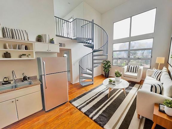 4th image of 1544 9th St APT 5