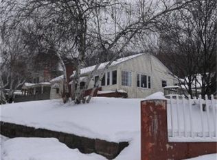 15 Prew Ave, Holyoke, MA 01040