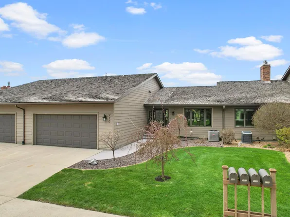 970 Rolling Greens Ln NW, Hutchinson, MN 55350