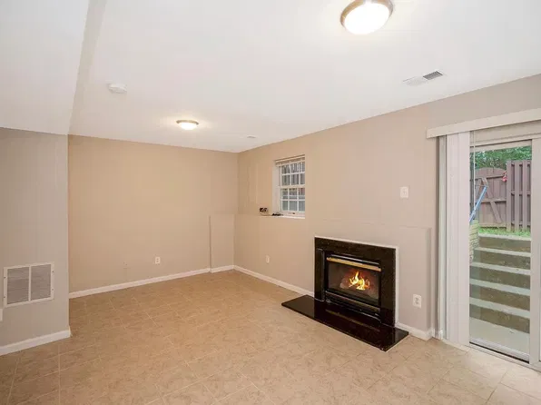 (undisclosed Address), Woodbridge, VA 22193