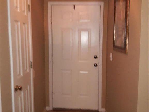 Front Entry. Doors to left are Coat Closet.