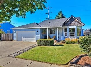 1735 Hartford Dr, Forest Grove, OR 97116