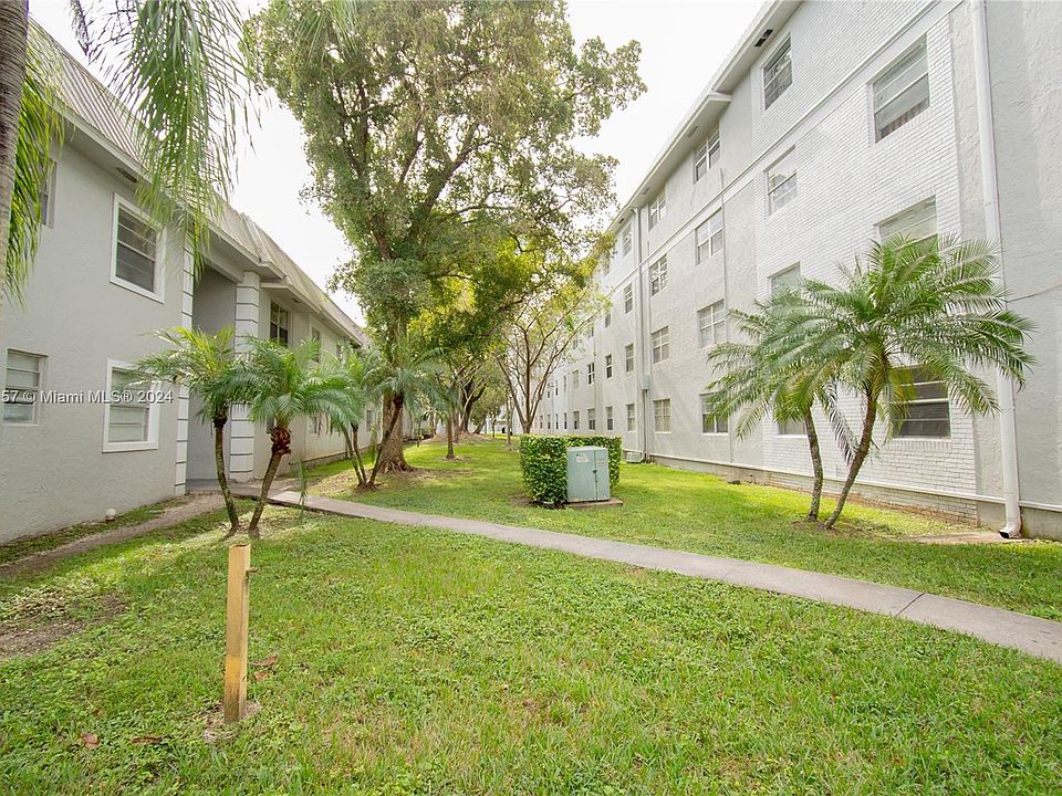 1st image of 17255 SW 95th Ave APT 457