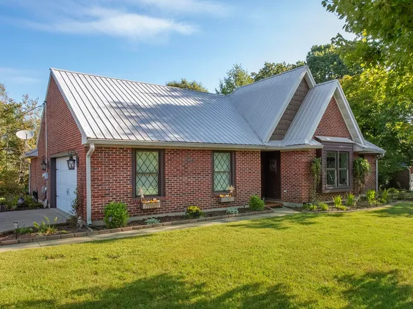 17 Woodland Acres Dr, Dixon, KY 42409
