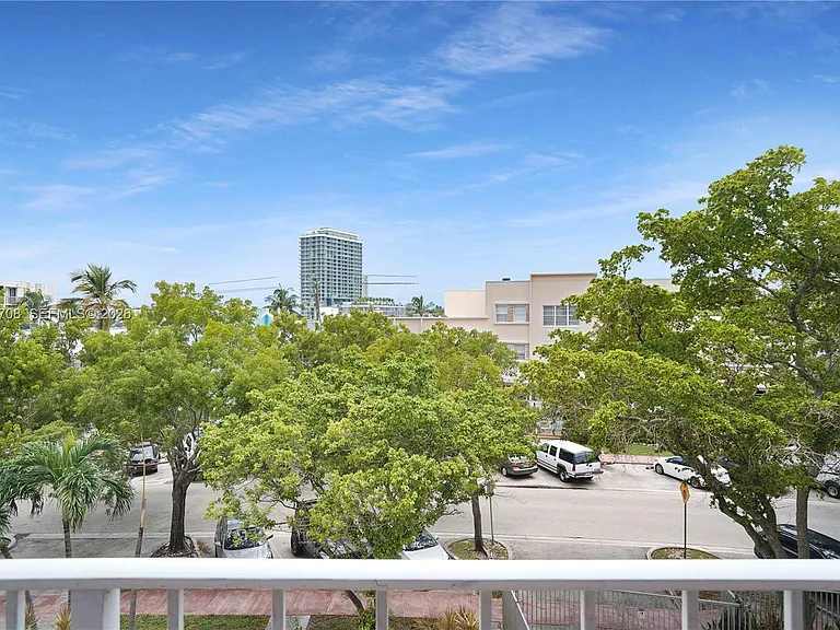 6900 Bay Dr #3H — Photo 23