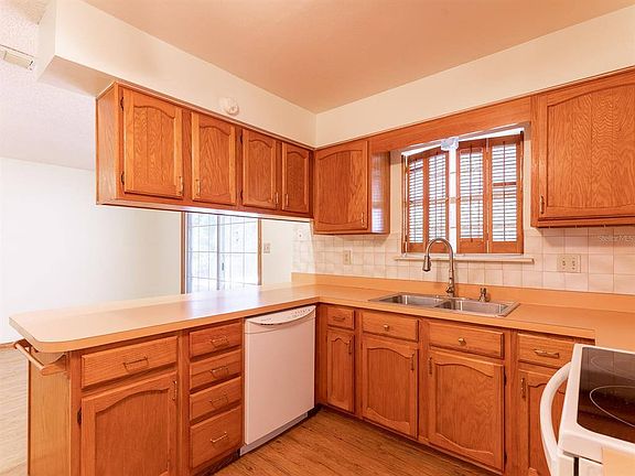 5th image of 1226 Courtland Blvd