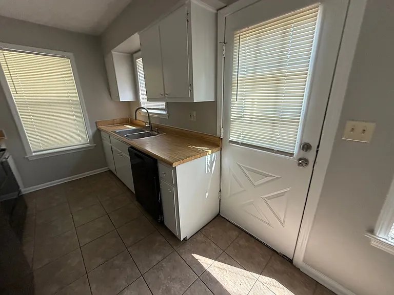 5126 Brushwood Dr — Photo 15