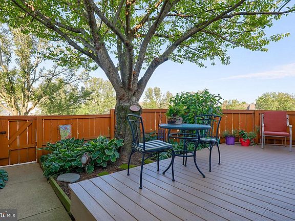 5th image of 107 Treetops Dr
