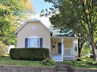 520 Moore St, Festus, MO 63028