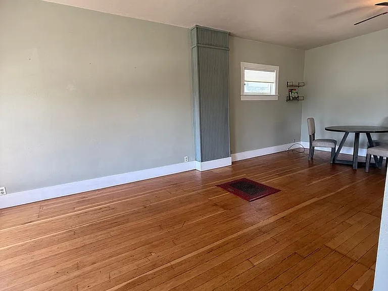1005 W Park St — Photo 6