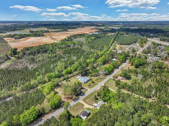 3rd image of 3981 Old Doerun Rd