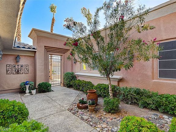 3rd image of 11320 Golden Chestnut Pl