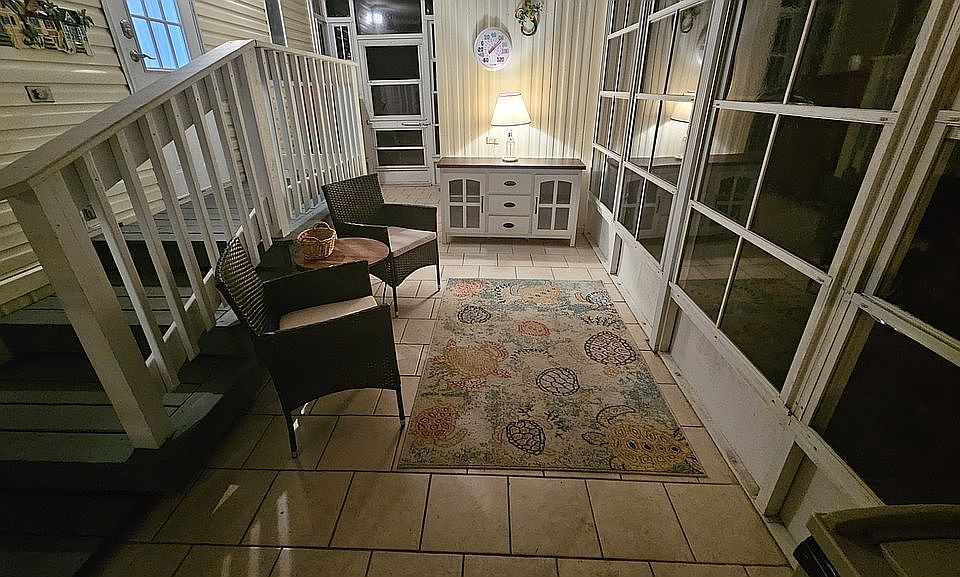 1st image of 903 Beechwood Ave