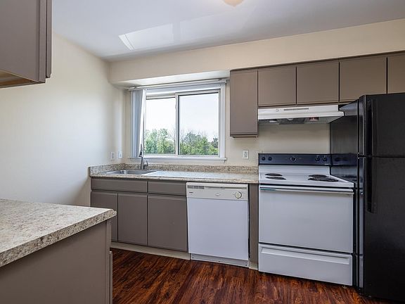 5th image of 108 Garden St #15127464