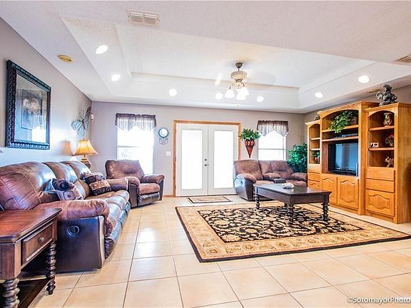 4th image of 1801 River Bend Dr