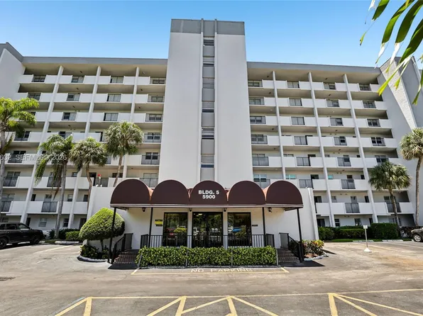 5900 NW 44th St APT 312, Fort Lauderdale, FL 33319