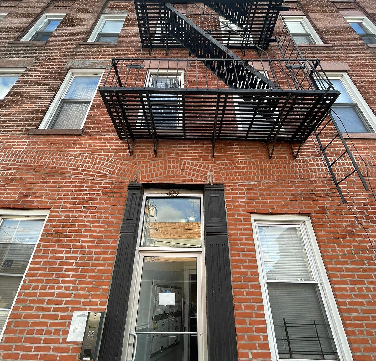 429 Hoboken Ave APT 11, Jersey City, NJ 07306 | Zillow