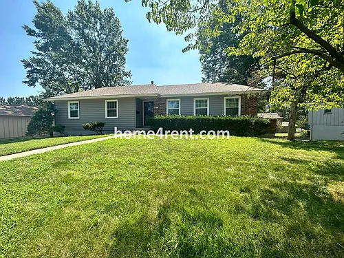 11211 W 71st St Photo 1