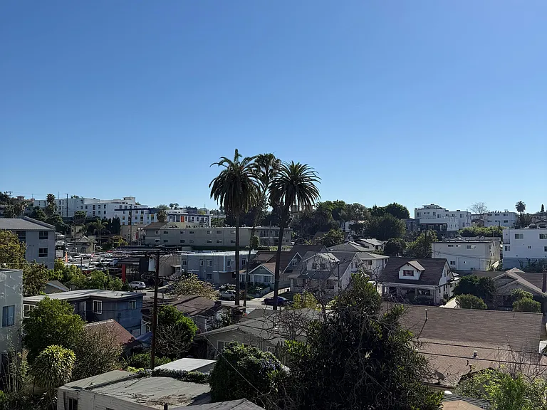 222 N Coronado St #222 — Photo 36