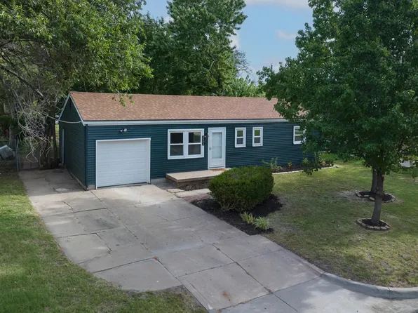 2404 W 29th St S, Wichita, KS 67217