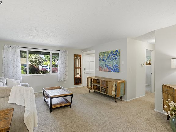 5th image of 16934 SE Fragrance Ave