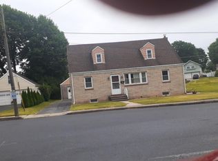 595 Bath Ave, Catasauqua, PA 18032