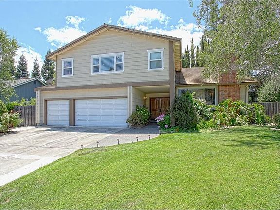 2nd image of 6557 Gardenoak Ct