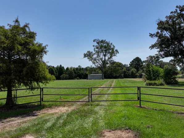 415 Dumas Judice Rd, New Iberia, LA 70563