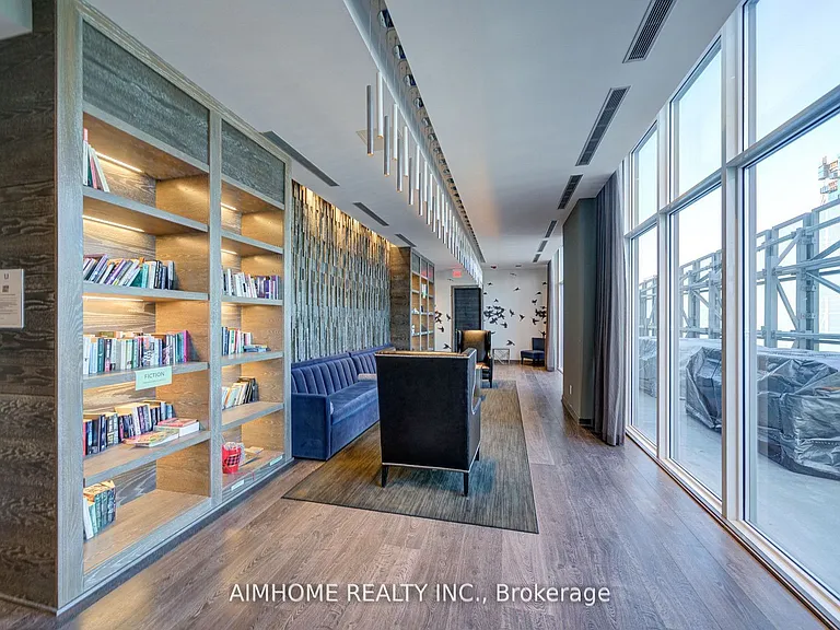 1080 Bay St #1506 — Photo 23