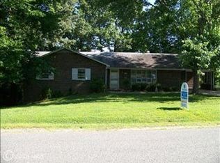 838 Spring Valley Dr, Fredericksburg, VA 22405