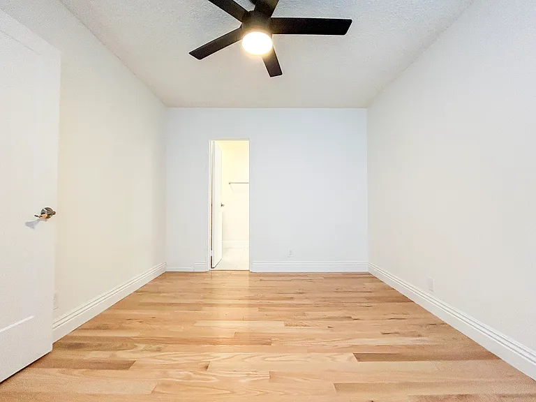 222 Washington Ave #17 — Photo 28