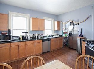 4 Kinnaird St #3, Cambridge, MA 02139
