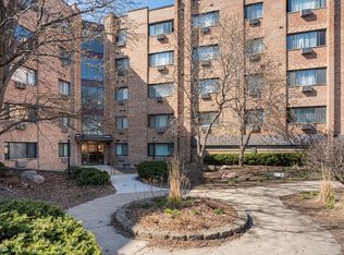 5358 N Cumberland Ave APT 213, Chicago, IL 60656