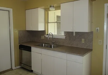 322 Briarwood Dr — Photo 3