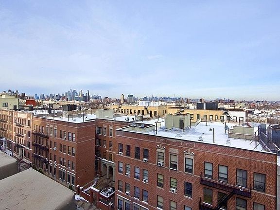 3rd image of 364 Lincoln Pl #Bb7