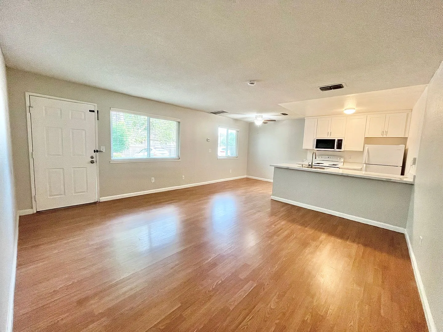5632 Cypress Avenue — Photo 4