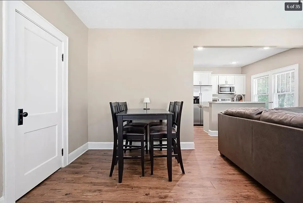 4 bed, 1061 sqft, $2,250 — Photo 2