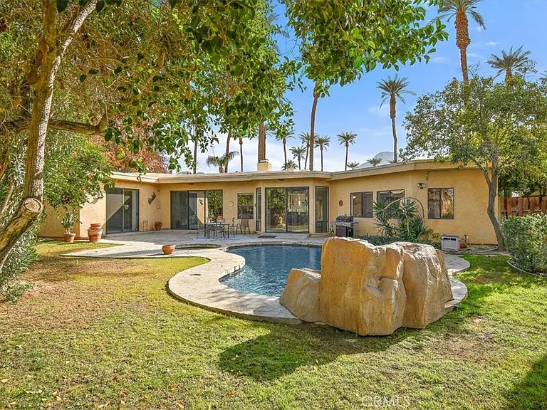 75270 Palm Shadow Dr — Photo 36