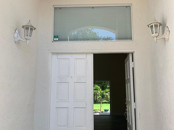3rd image of 1124 NW 130th Ter #1124