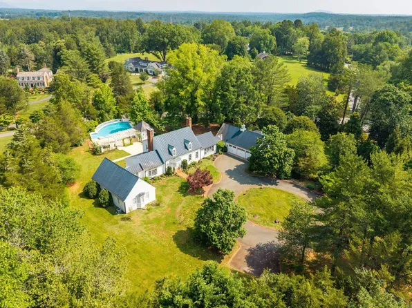 100 Tally Ho Dr, Charlottesville, VA 22901