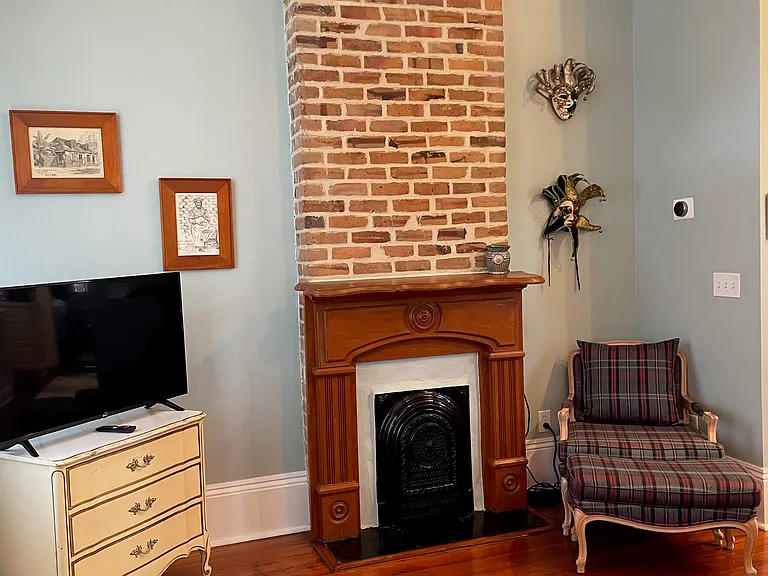 114 Lavergne St — Photo 1