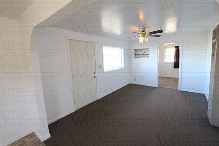 2nd image of 940 Rosebud Ln