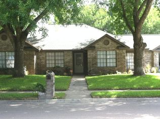 306 Bramble Bush Ln, Victoria, TX 77904