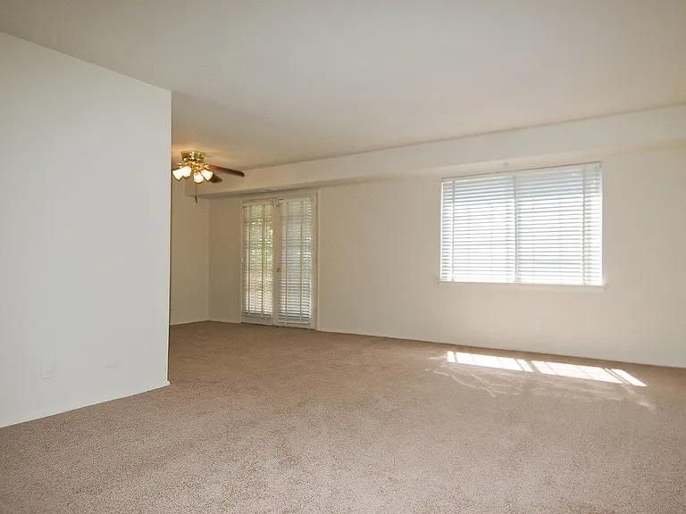 Living Area-Classic