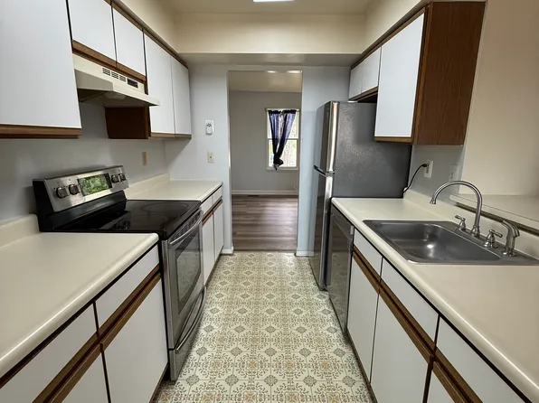 4309 Davis Ave, Baltimore, MD 21229