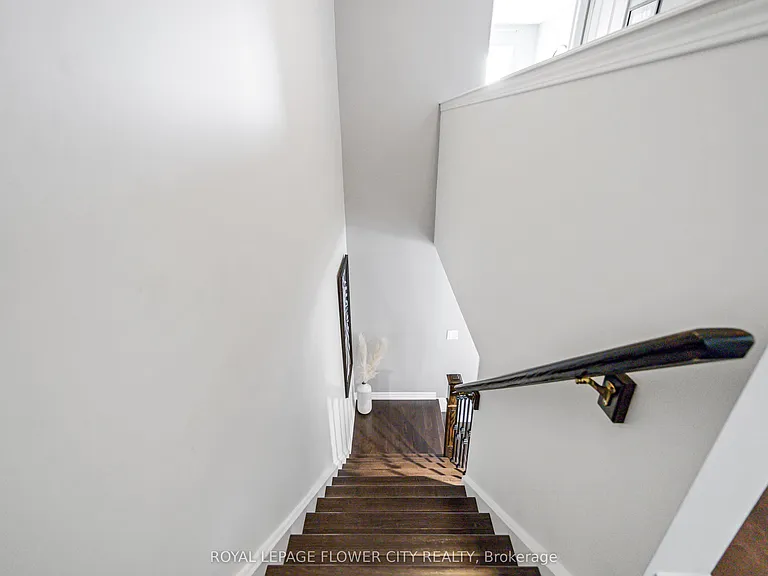 3910 Milkwood Cres — Photo 26