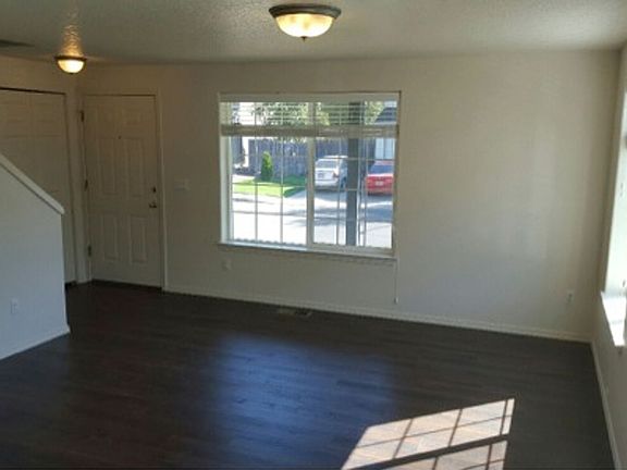 4th image of 5355 Lakeport St N #5355