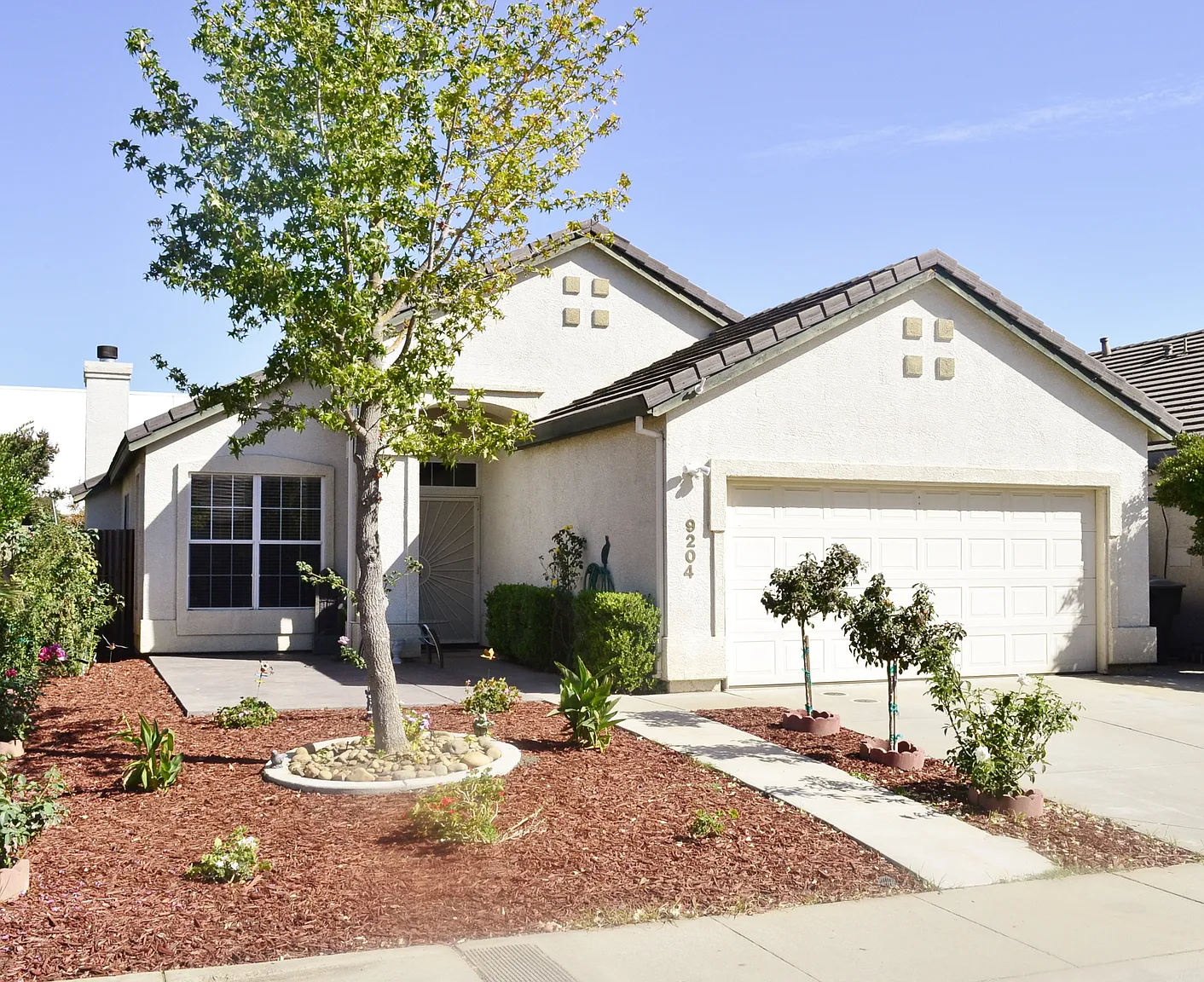 9204 Rose Parade Way photo 1